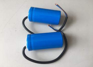 Кондензатор 120mf 320VAC пусков с кабел 010743