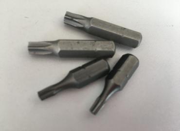 Накрайник ТХ15 1/4" 25мм  010193