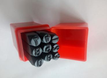 Цифри за набиване 2мм  010362