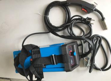 Инверторен безгазов заваръчен апарат SHERMAN MIG 140FLUX 010443