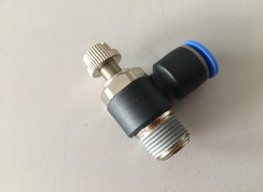 Дросел маркуч ф12 външна резба 1/2" 010544