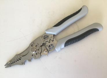 Клещи мултифункционални 010611