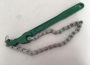 Ключ за маслен филтър с верига 300мм 010643