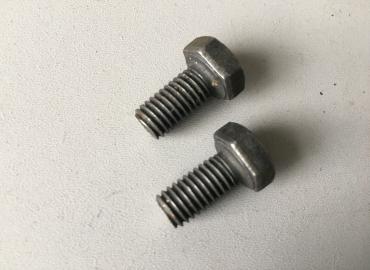 Болт машинен с цяла резба М10х25/14 4.8 ZN 09588